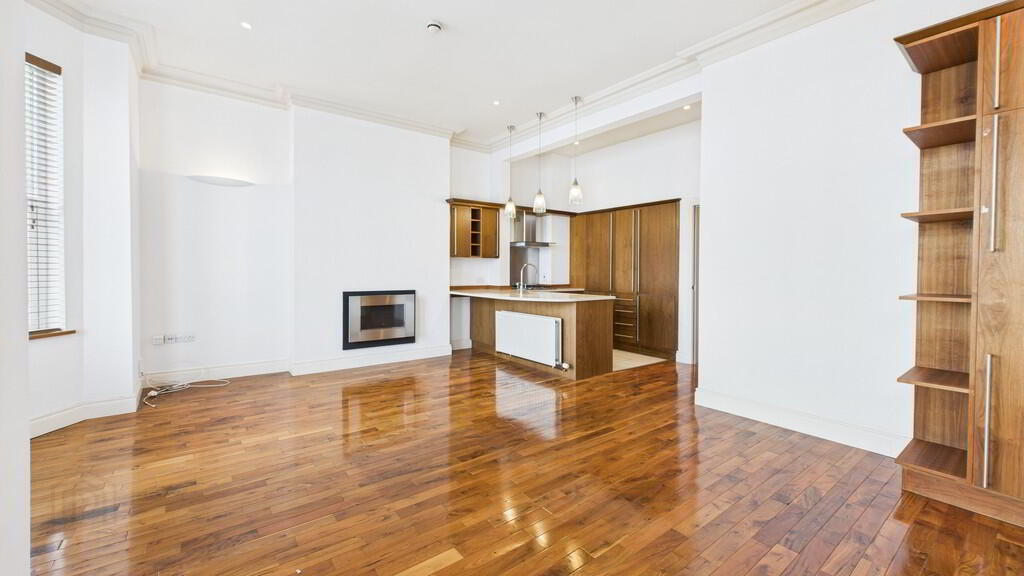 Apt. 2, 76 Seacliff Road 5 of 12