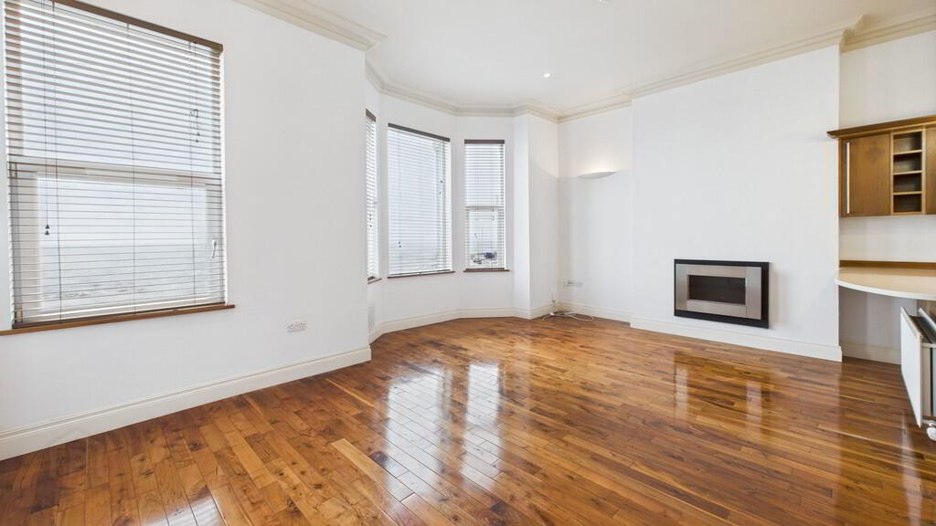 Apt. 2, 76 Seacliff Road 4 of 12