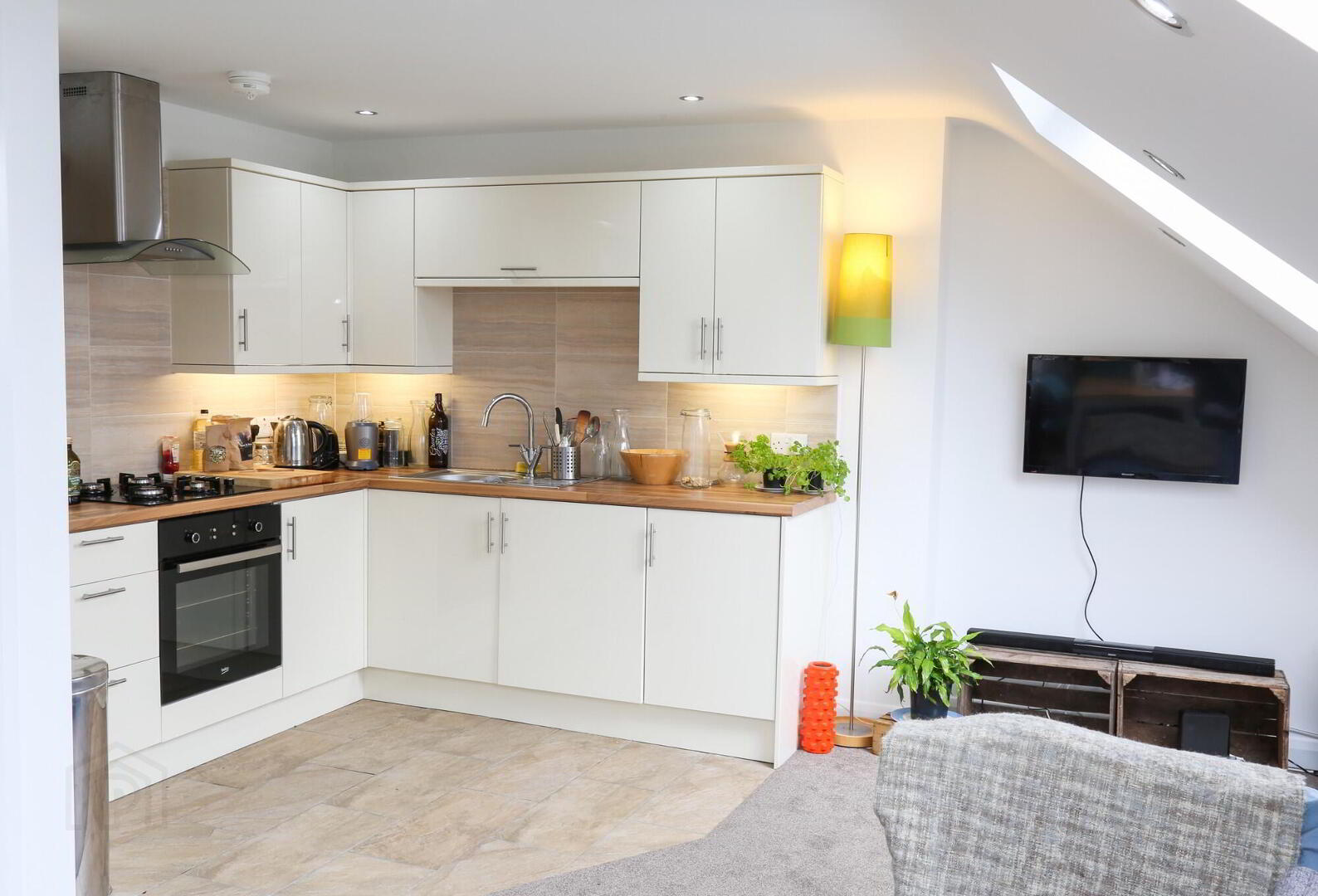 26b Sandown Road, 26b Sandown Road Ballyhackamore , BELFAST 2 of 12