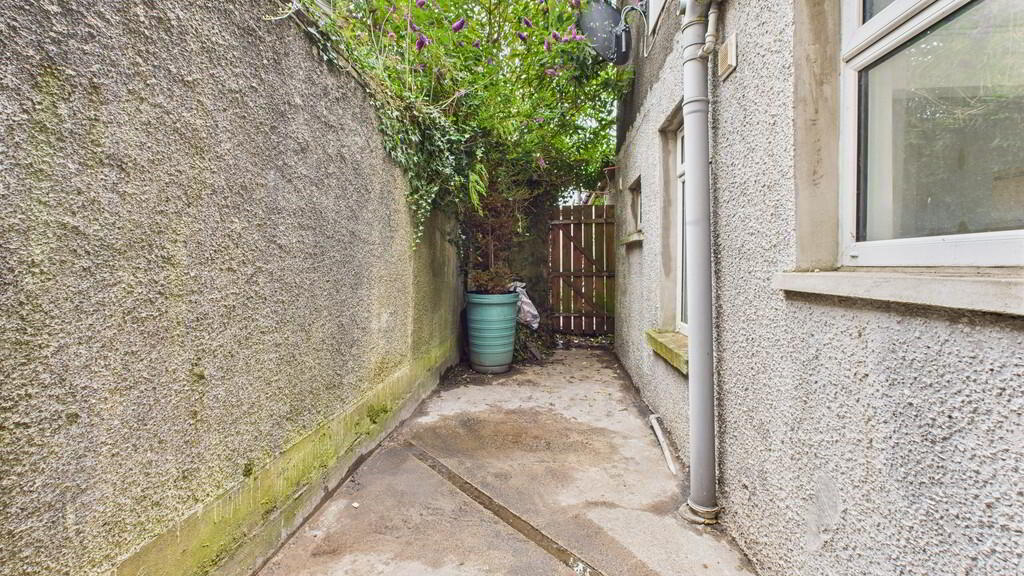 4 & 4a Donaghadee Road 5 of 19