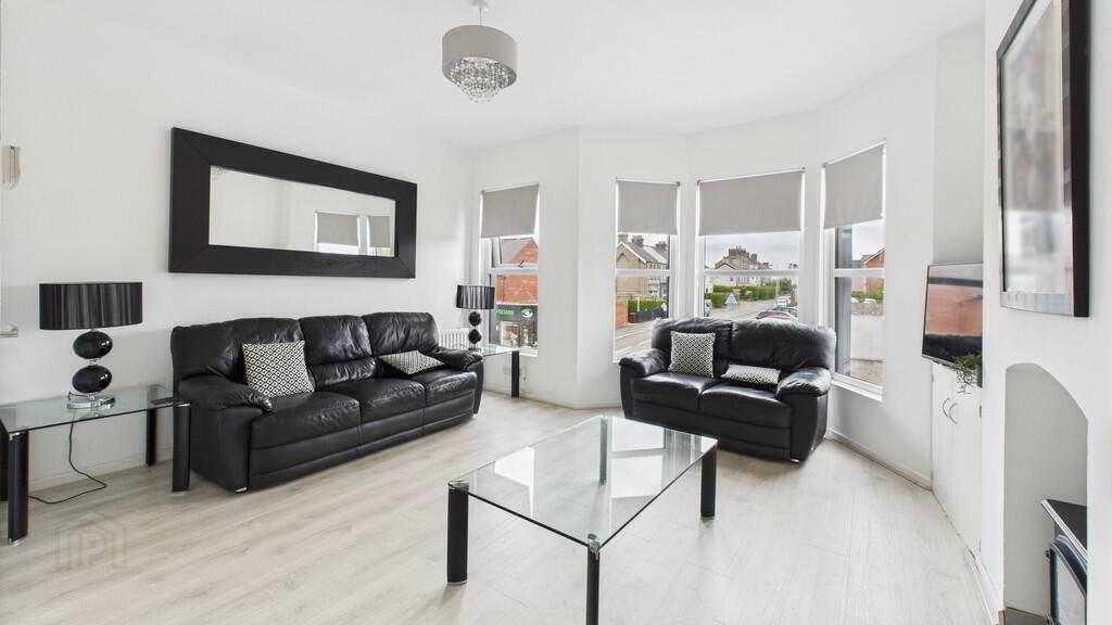 4 & 4a Donaghadee Road 9 of 19