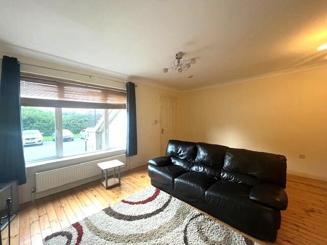 Broadfield Close 6 of 10