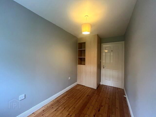 Broadfield Close 7 of 10