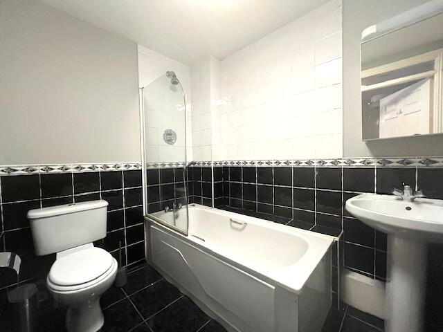 Broadfield Close 9 of 10