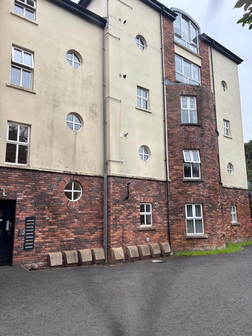 12 Shell Hill Mews 1 of 10