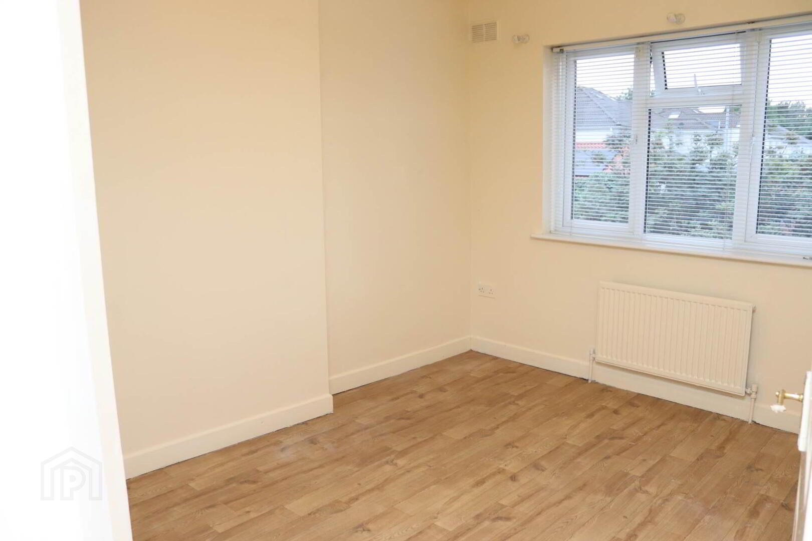 22 Ash Park Court 9 of 15