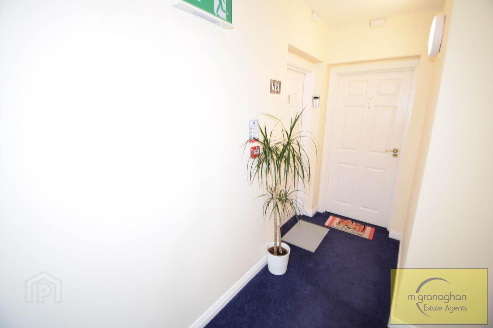Apt 8, St Marys Gardens 4 of 28
