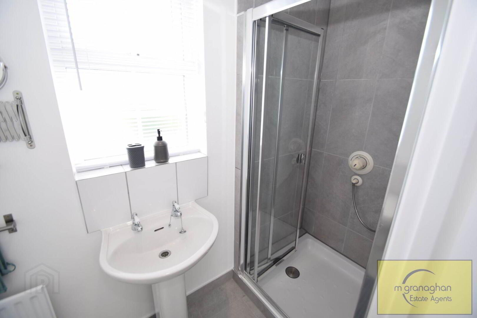 Apt 8, St Marys Gardens 16 of 28