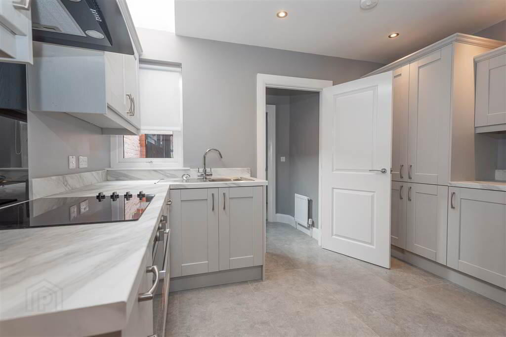 26 St. Albans Gardens 4 of 12