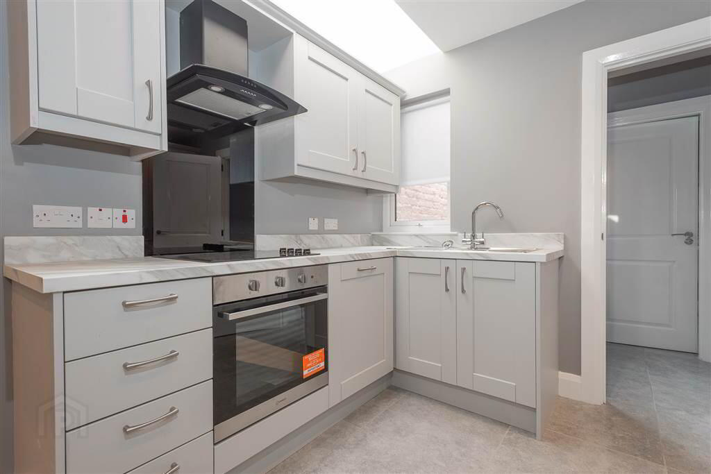 26 St. Albans Gardens 3 of 12