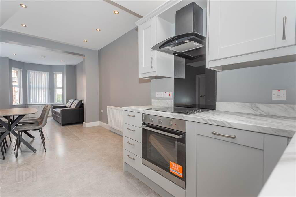26 St. Albans Gardens 5 of 12