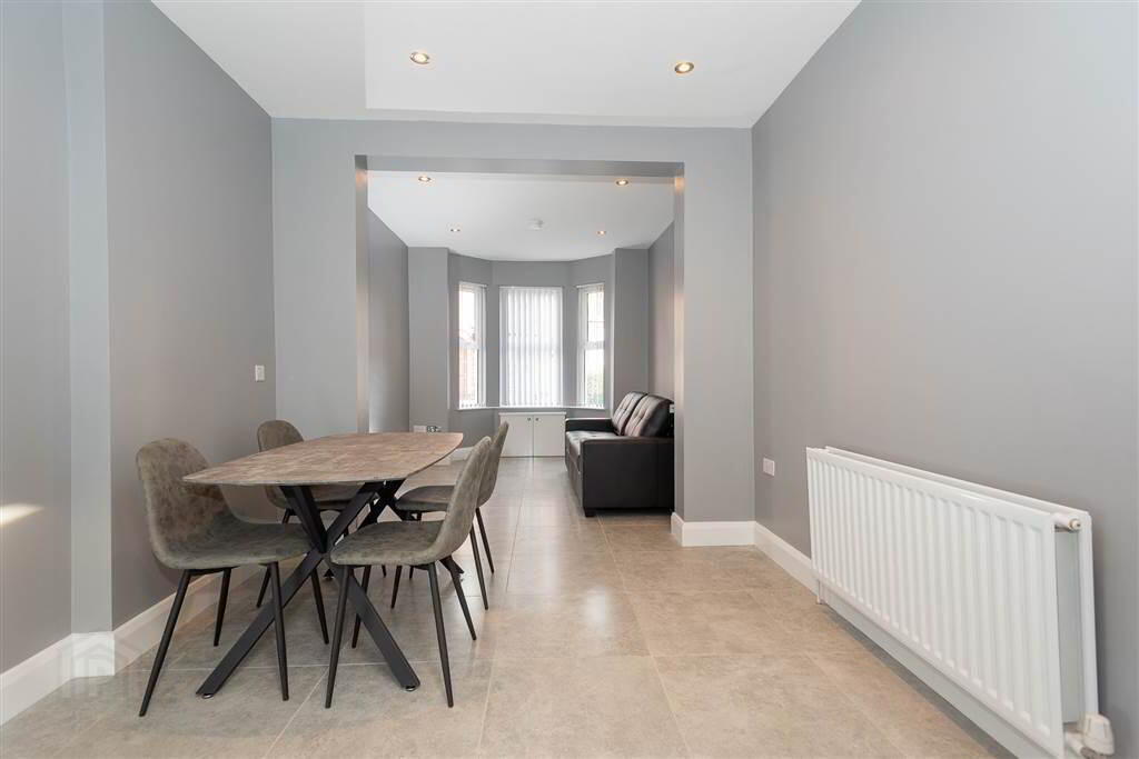 26 St. Albans Gardens 6 of 12