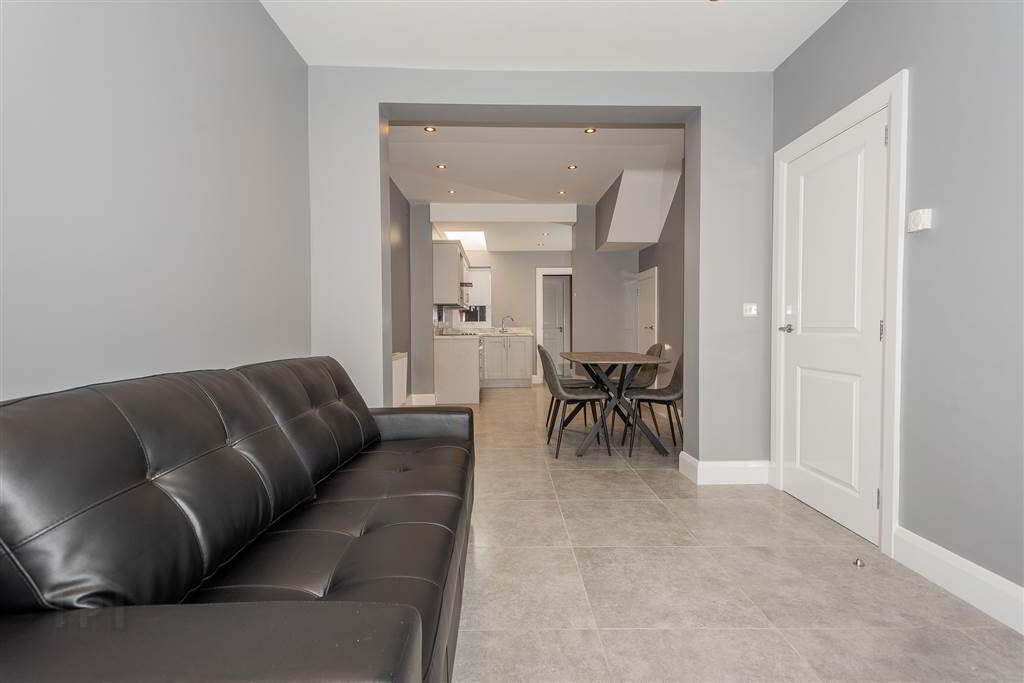 26 St. Albans Gardens 7 of 12