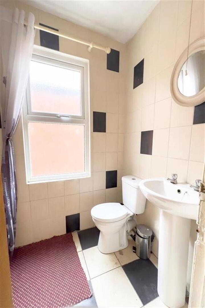 190 Ormeau Road 6 of 9