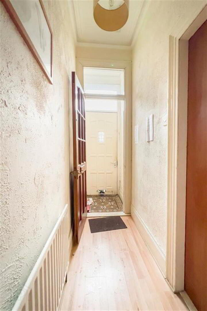 190 Ormeau Road 9 of 9