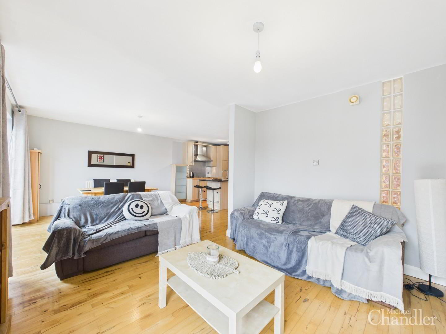 E5 Central Park, 33 Alfred Street 7 of 17