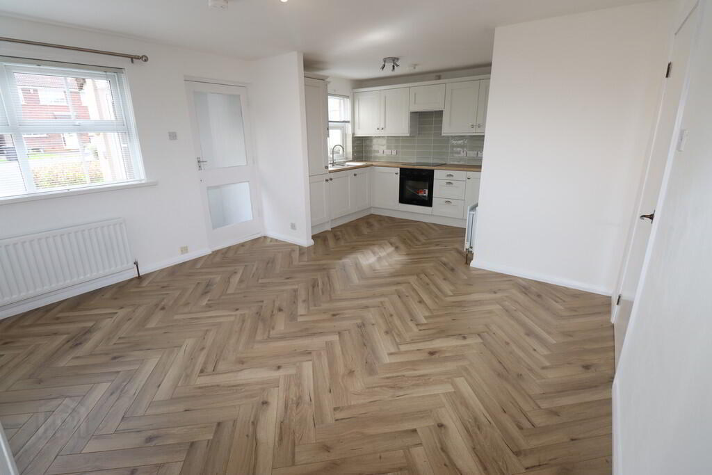 18 Burneys Mews 4 of 14