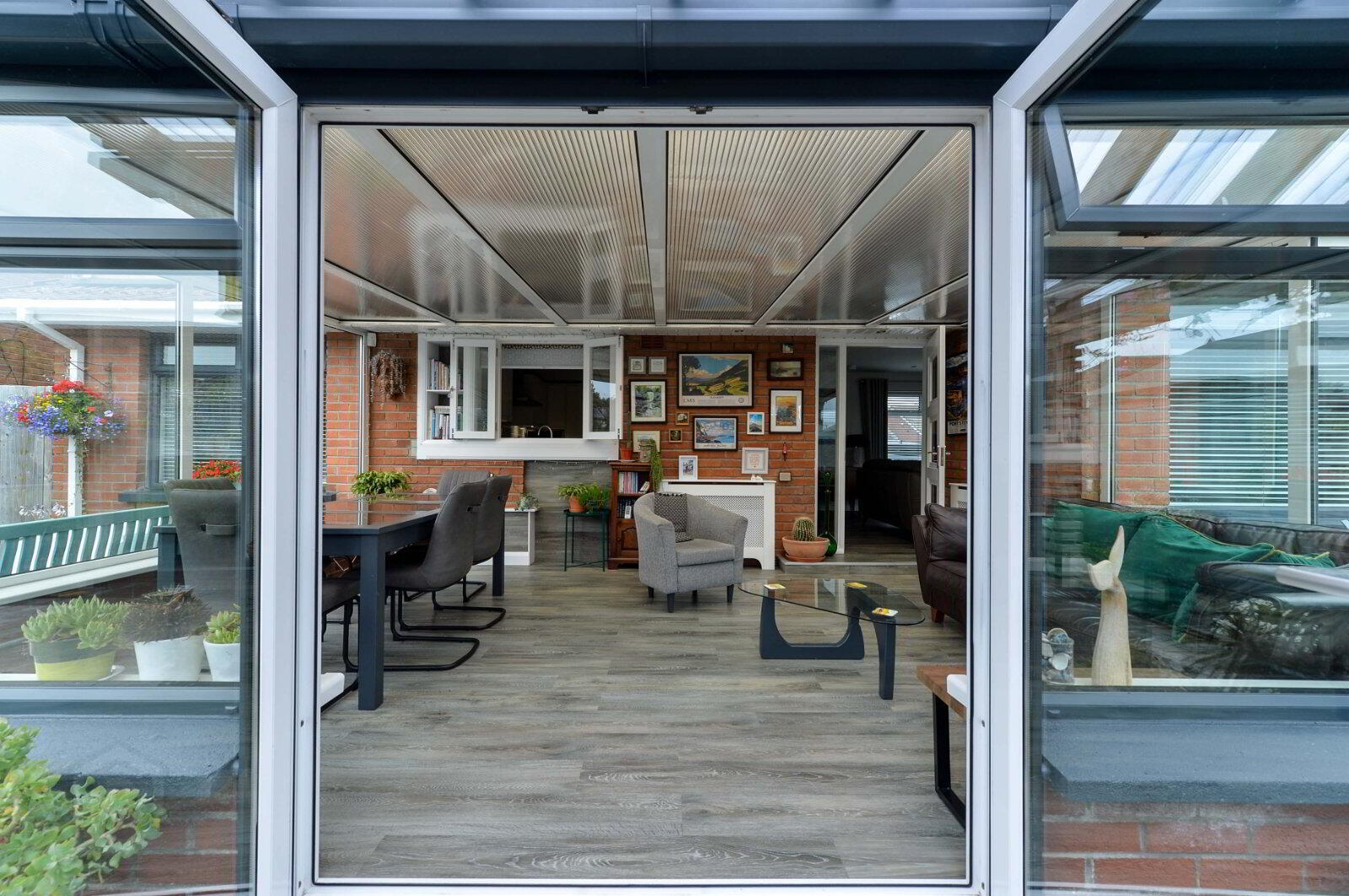 12 Craigowen Road 32 of 35