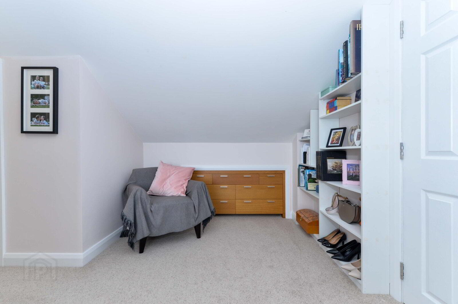 12 Craigowen Road 20 of 35
