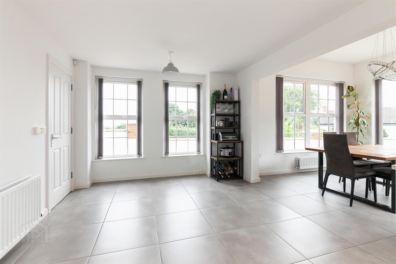 2a Lylehill Road East 9 of 25