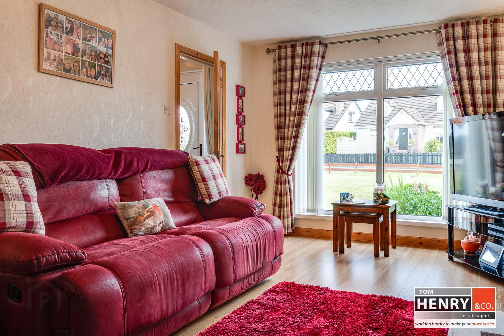 2 Bracken Brae 10 of 44