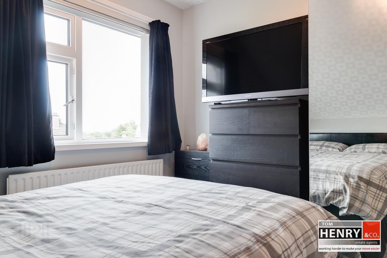 2 Bracken Brae 37 of 44