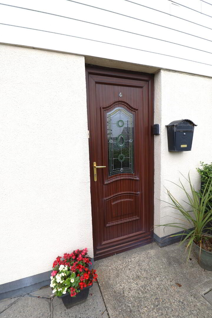 4 Donard Crescent 4 of 34