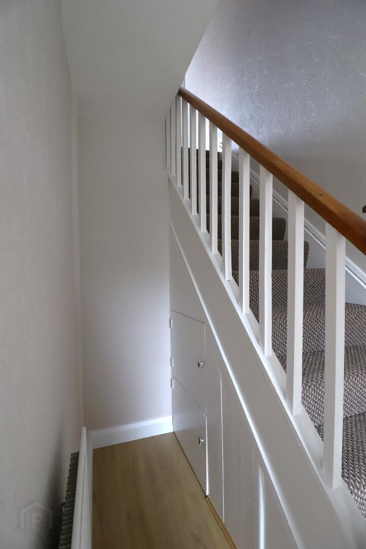 4 Donard Crescent 7 of 34