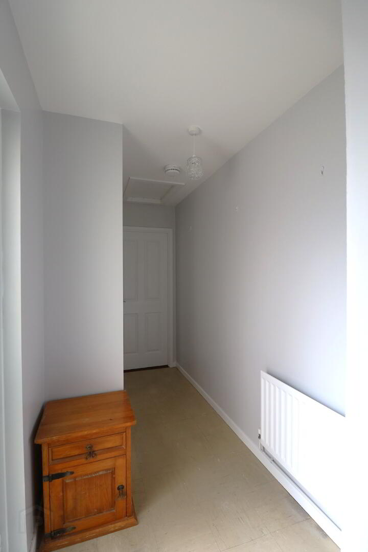 4 Donard Crescent 14 of 34