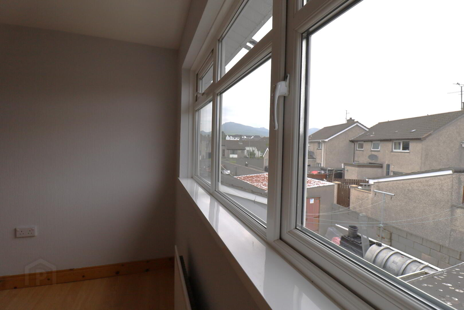 4 Donard Crescent 25 of 34
