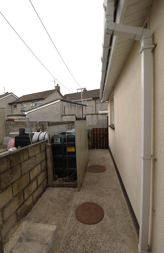 4 Donard Crescent 33 of 34