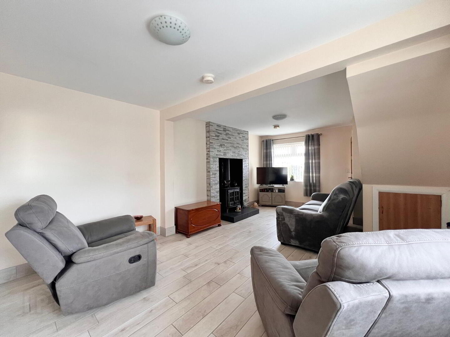70 Bann Road 4 of 26