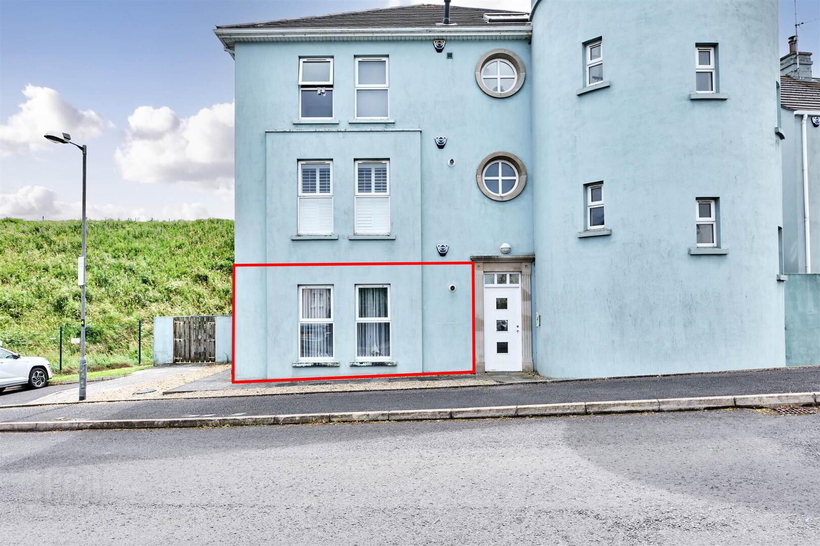 property description image