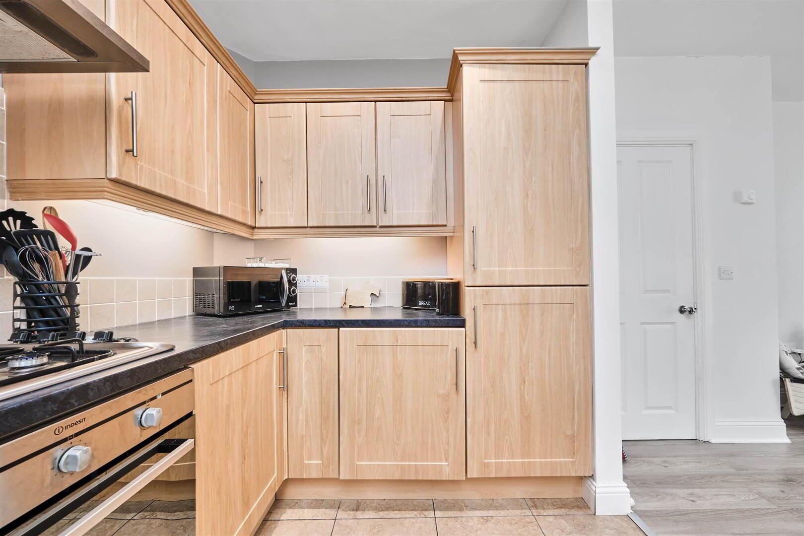 12 West Strand Drive 9 of 19