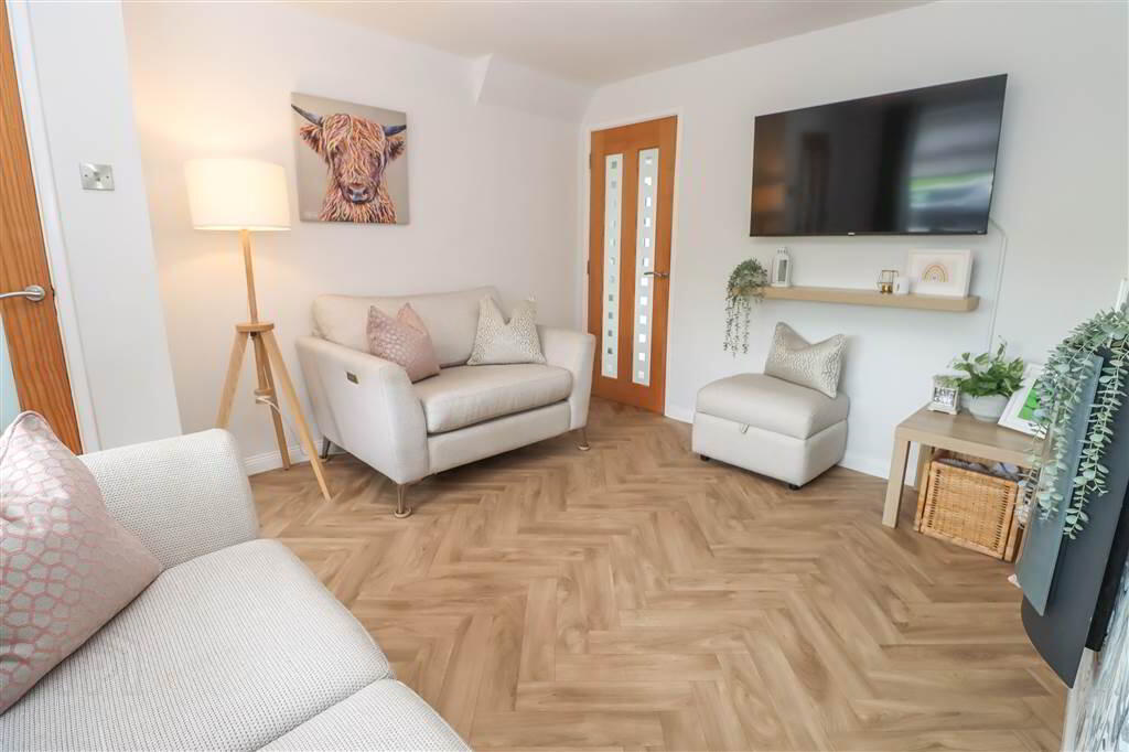 20 Brooklands Drive 6 of 19