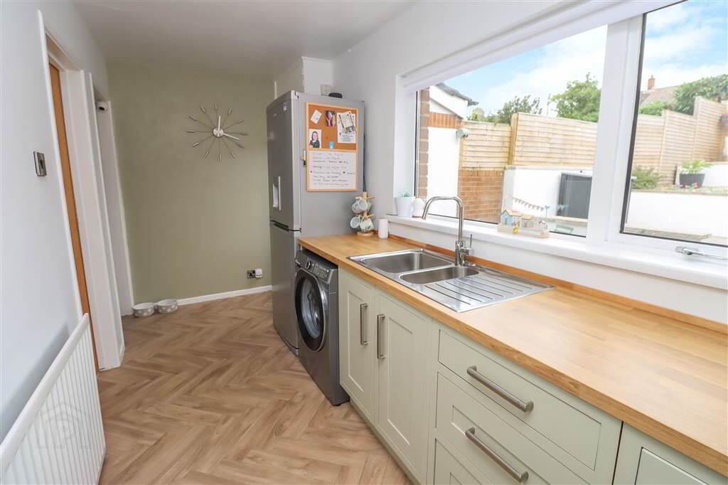 20 Brooklands Drive 10 of 19
