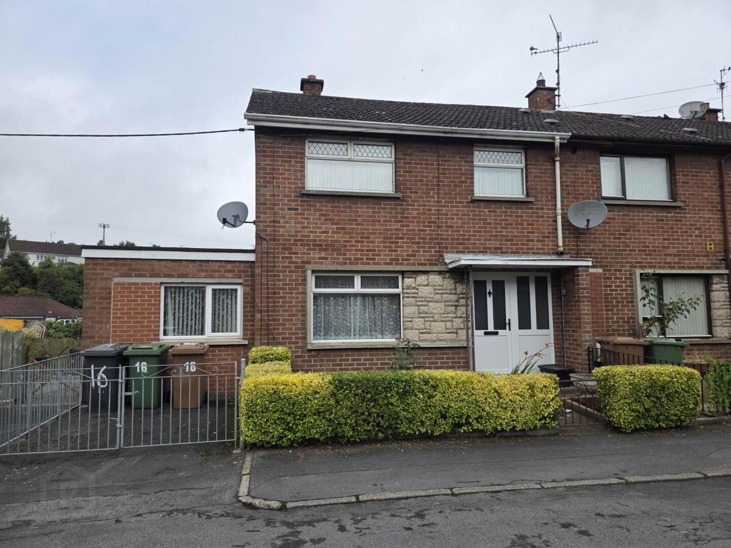 16 Dalton Road 1 of 11