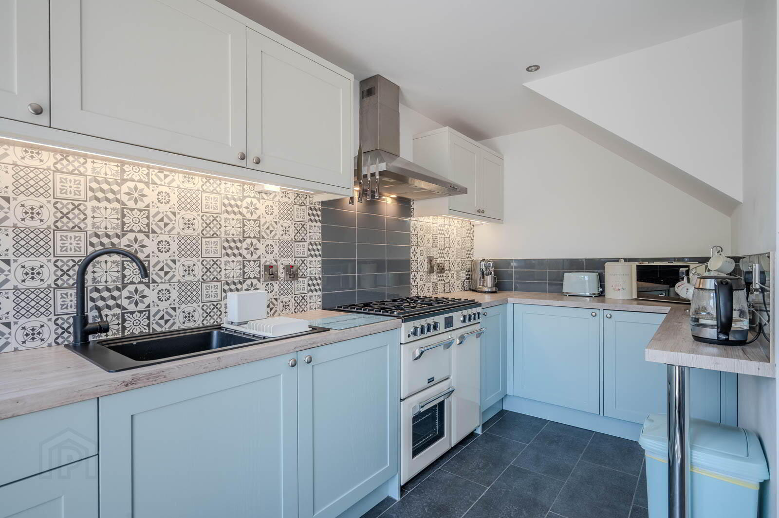 16 Sherwood Road 9 of 18