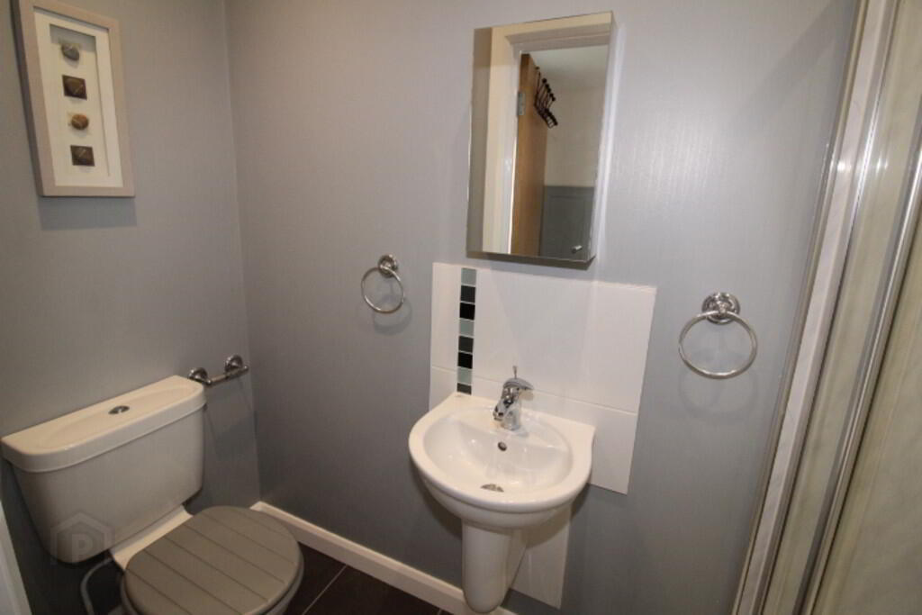47 Tobar-Glen Crescent 18 of 21