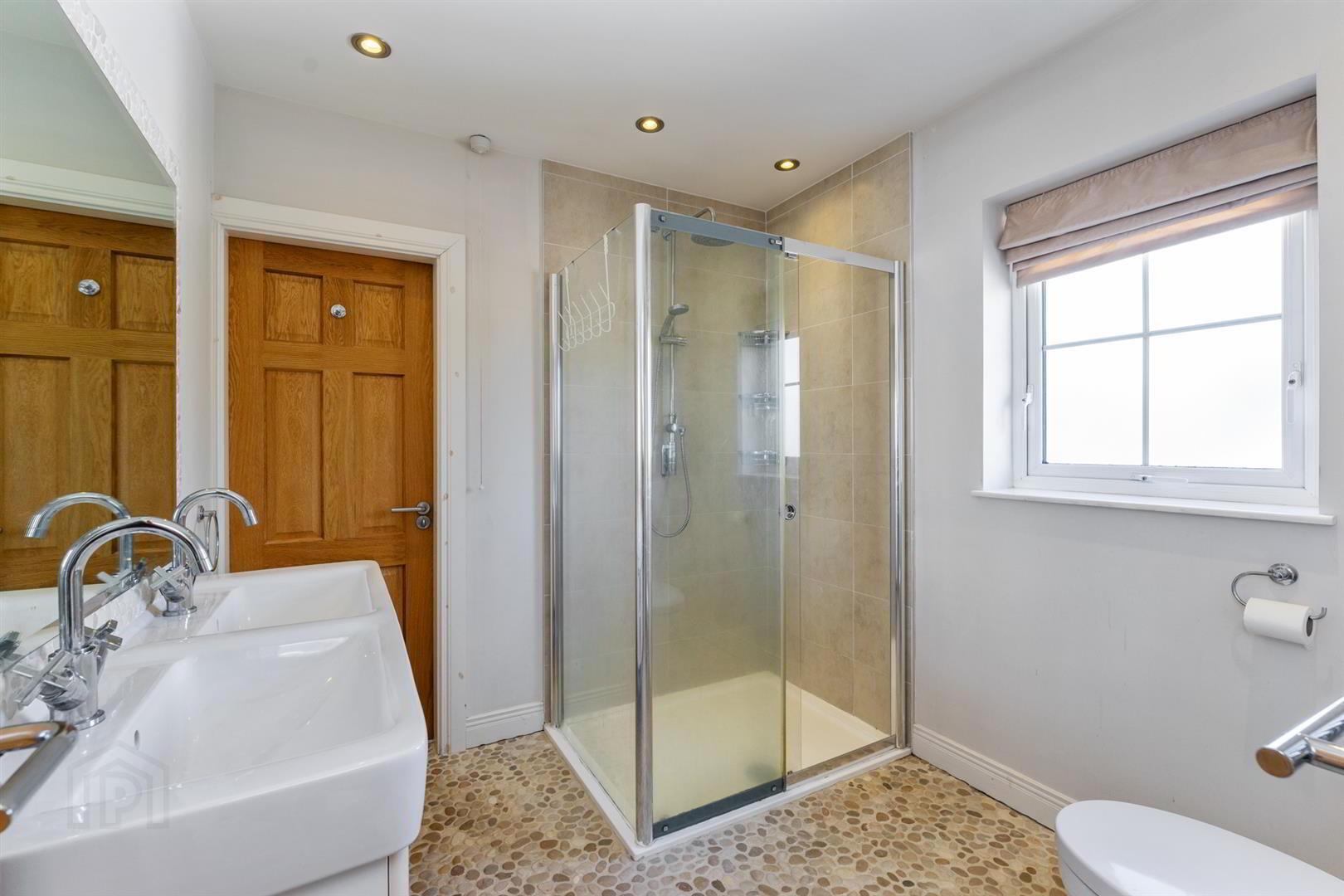 2 Mountpleasant Drive 18 of 27
