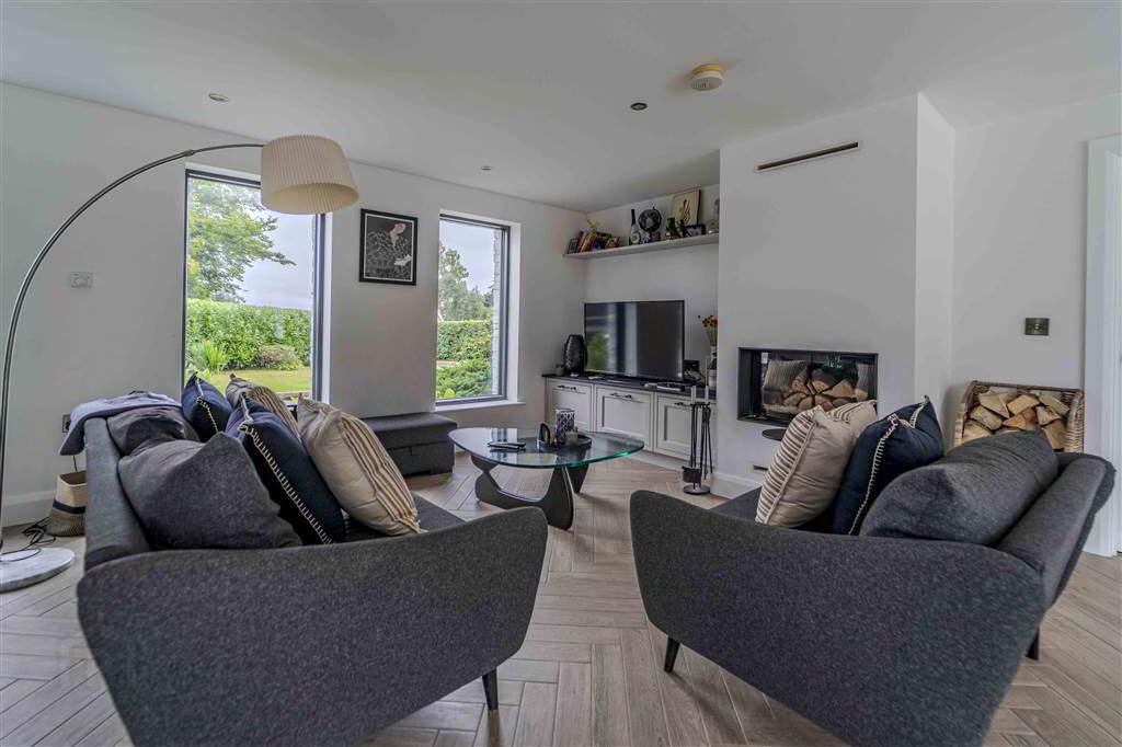 21 Comber Road 22 of 54