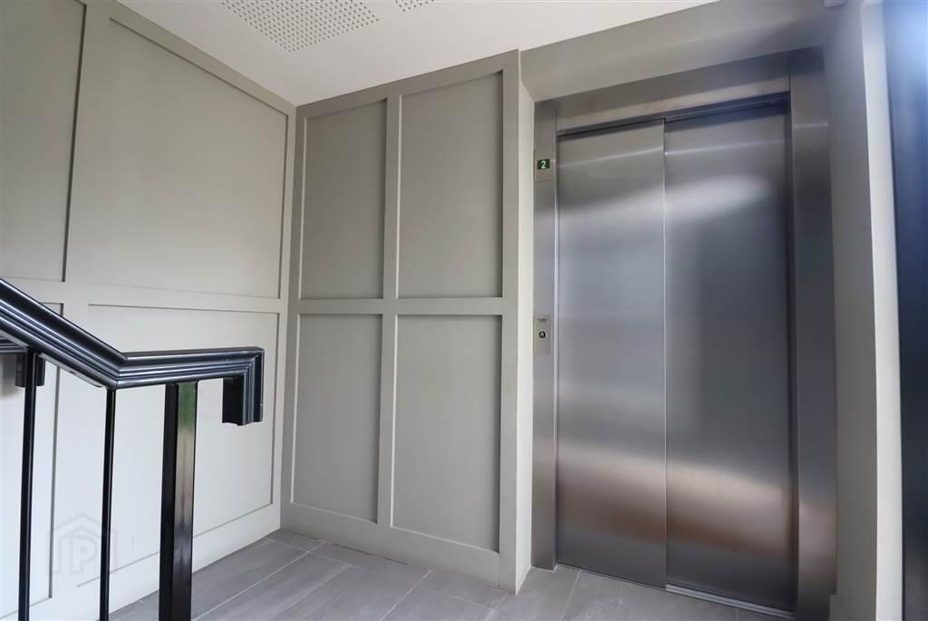 4, 15 Ballantine Square 2 of 21