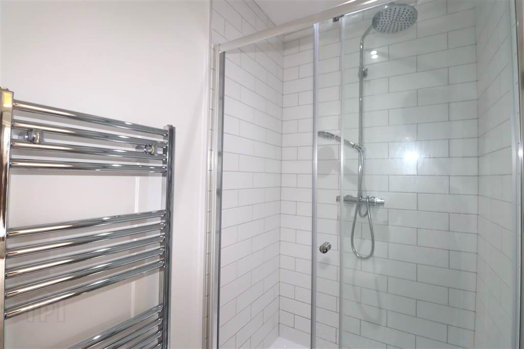 4, 15 Ballantine Square 14 of 21