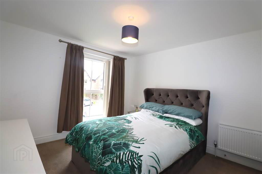 4, 15 Ballantine Square 15 of 21