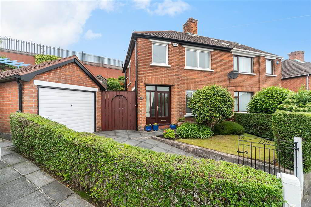 139 Knockbreda Park 1 of 33