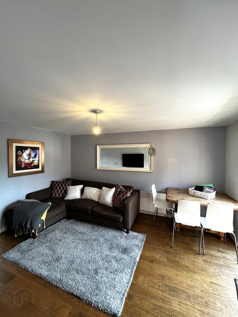 22b Wynford Street 3 of 8