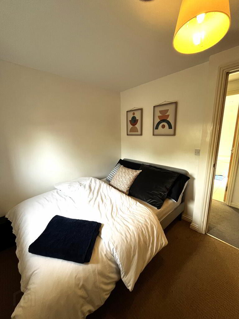22b Wynford Street 6 of 8