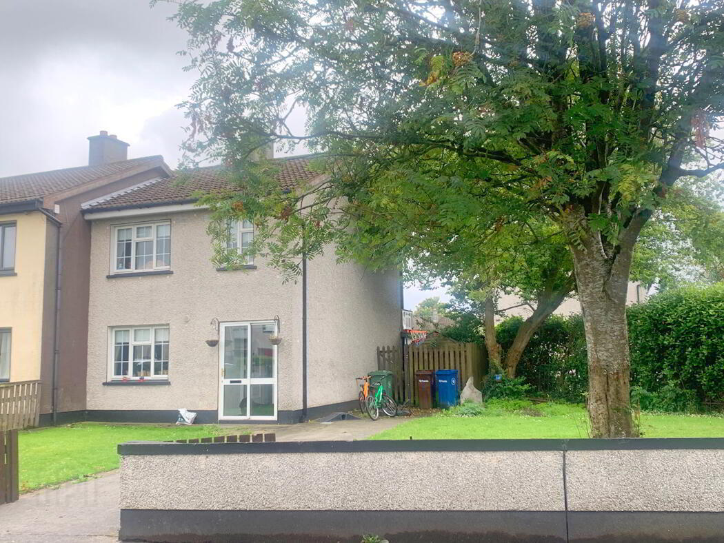 13 St. Columbas Place 2 of 8