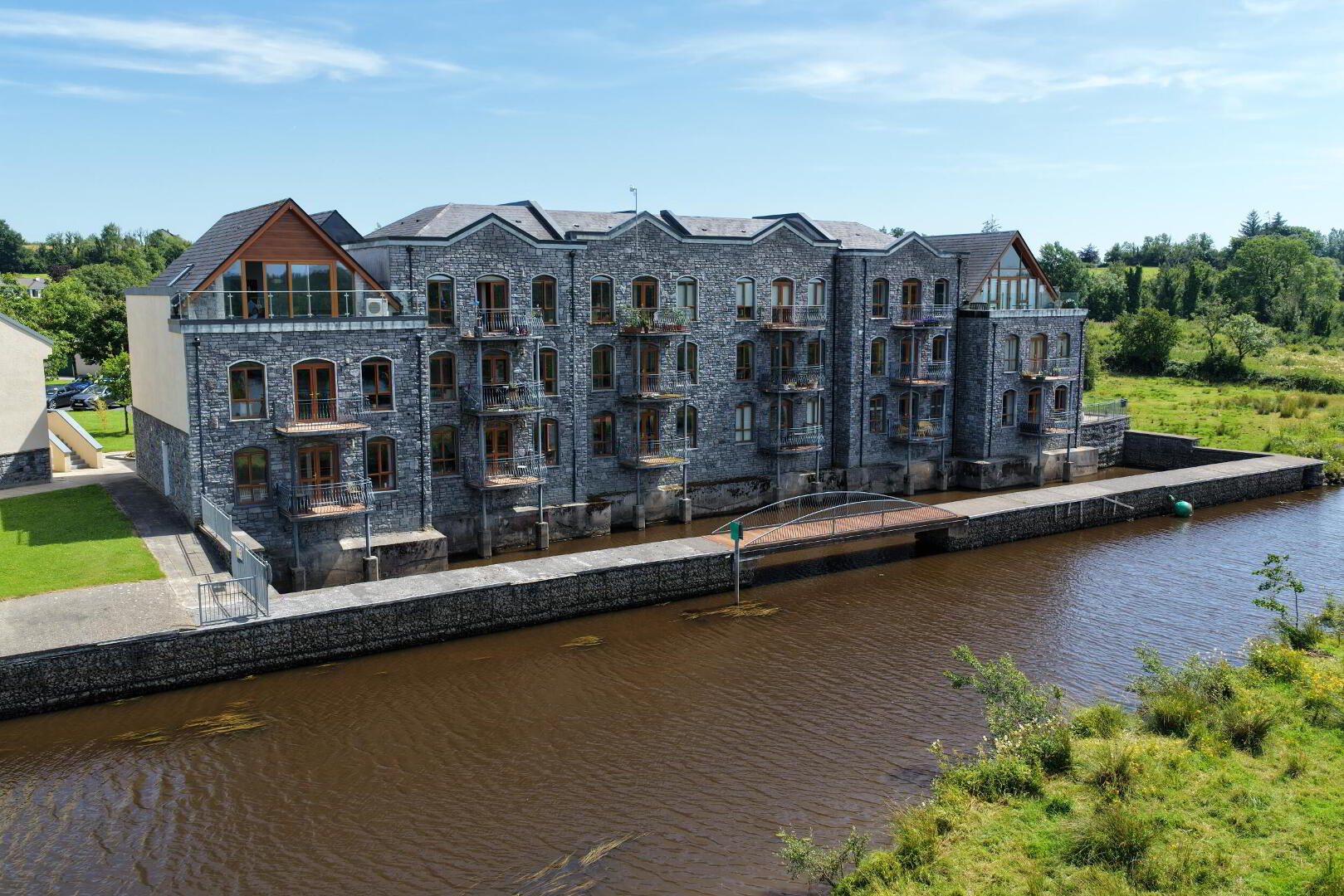 Apartment 55 Leitrim Marina 4 of 25
