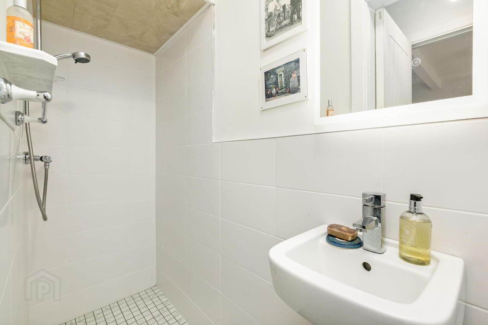 29 St Annes Terrace 11 of 27